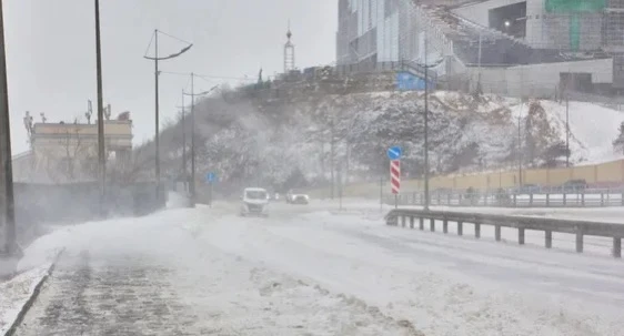 Во Владивостоке к утру ожидается резкое похолодание и усиление северного ветра.