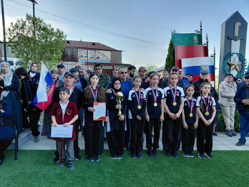 Дорогие друзья и ученики! 🏐 Мы рады сообщить, что в нашей школе прошёл долгожданный еж...