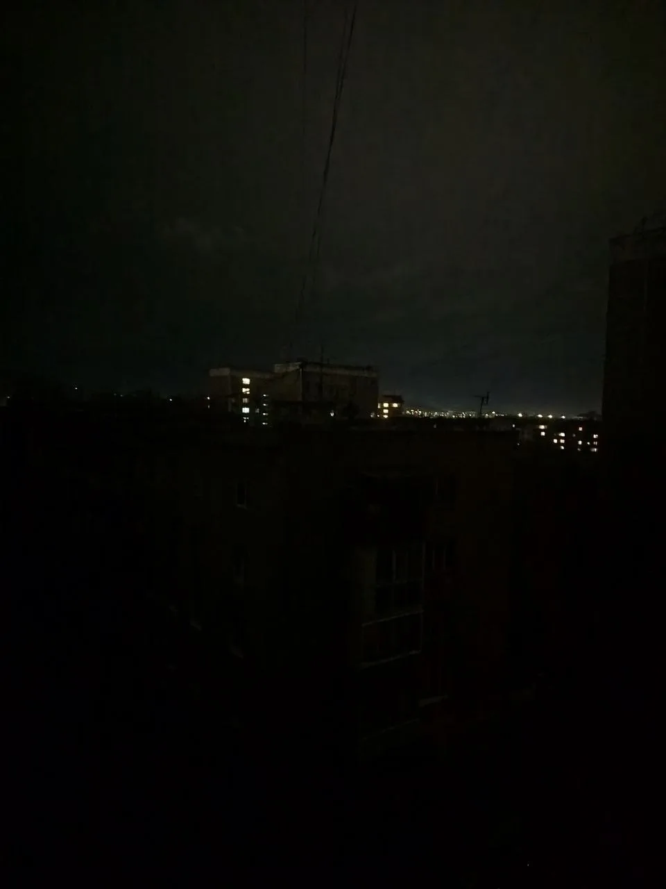 Энергоснабжение в Новокузнецке полностью восстановлено, сообщают оперативные службы.