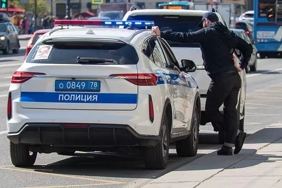Поножовщина у питейного заведения на Бухарестской: один участник задержан