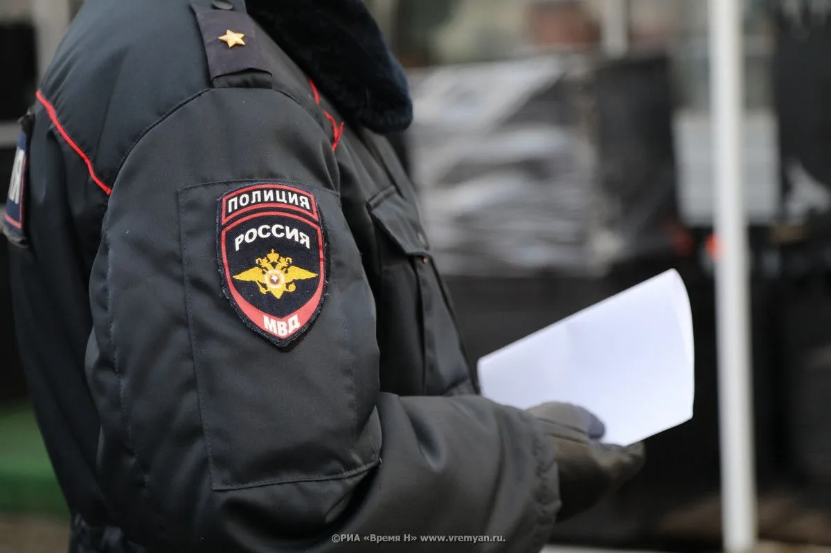👮 Полиция проводит проверку после запуска салюта с балкона в Нижнем Новгороде