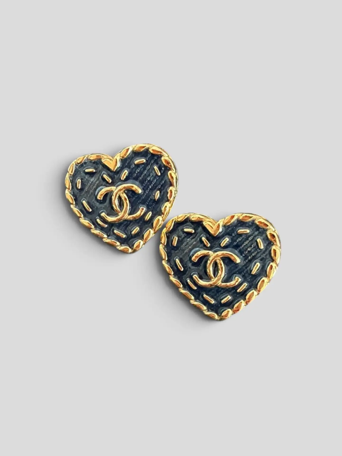 Серьги Chanel в идеальном состоянии, без комплекта.