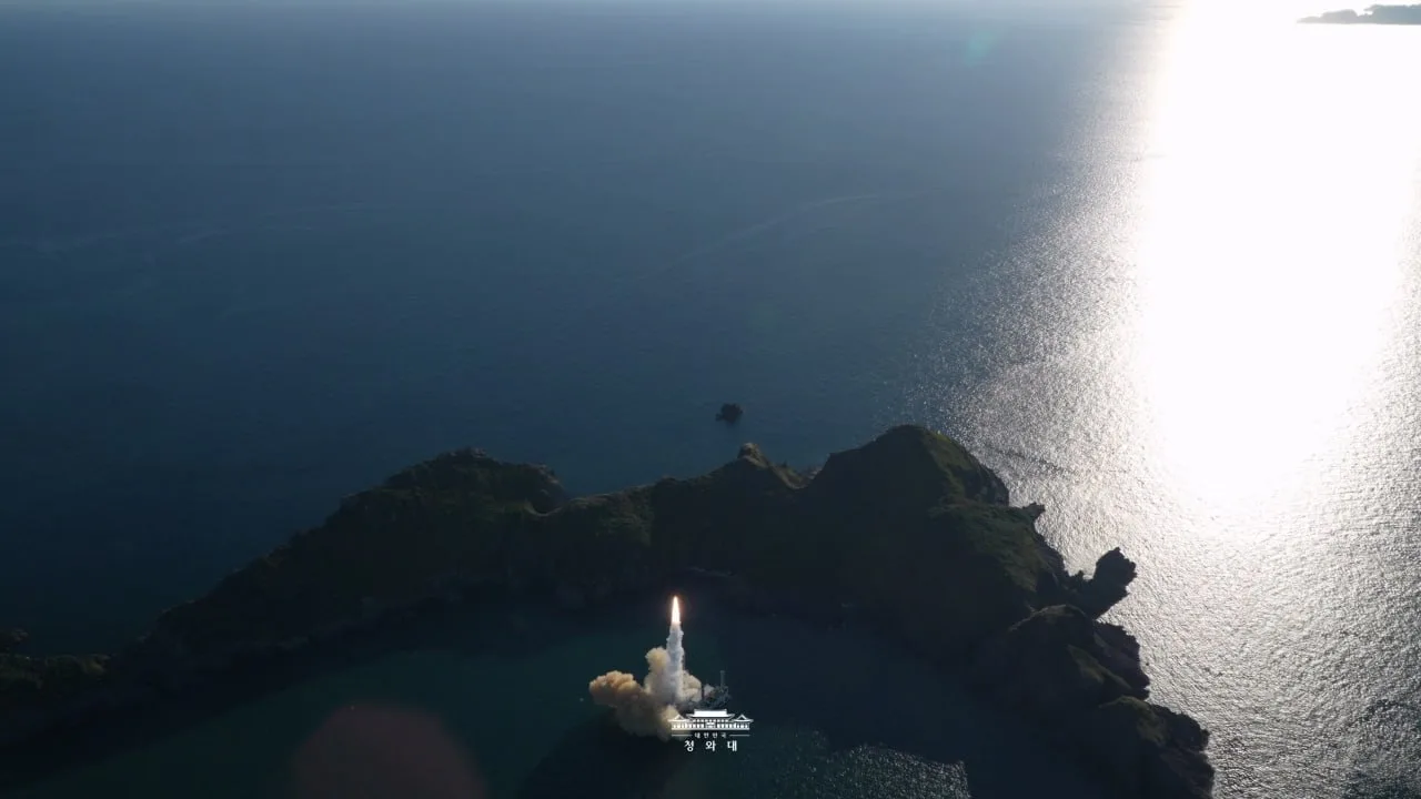 🇰🇷 Южная Корея тоже продемонстрировала гиперзвуковую ракету.
