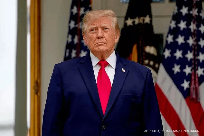 Трамп заявил, что Зеленский не хочет урегулирования конфликта на Украине, передаёт News...