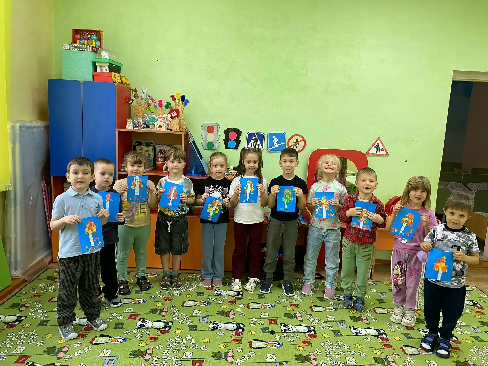 "Золотая осень в творчестве детей"