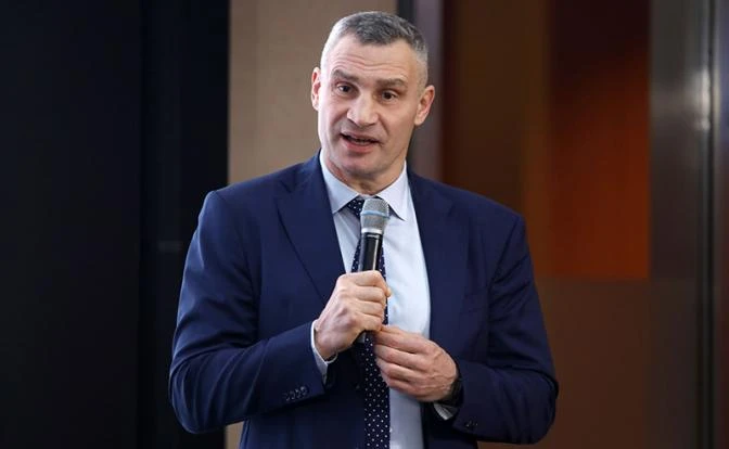 Мэр Киева Виталий Кличко выступил в Верховной раде. Его вызвали в парламент на фоне обв...