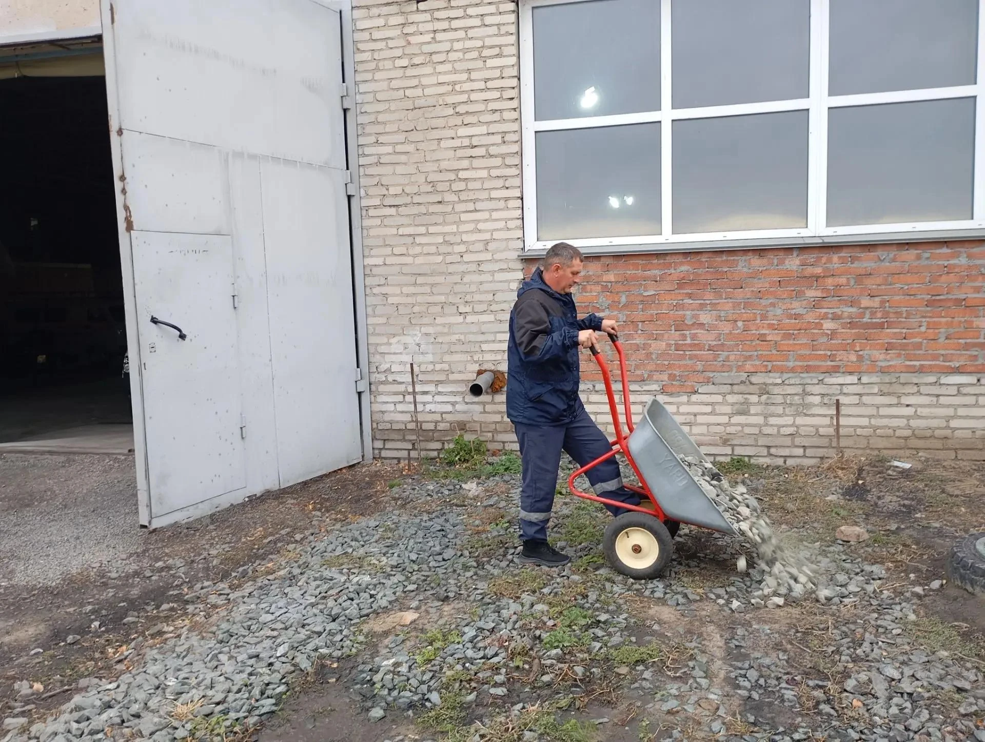 🪜🪣🧽 Порядок на базе — порядок в работе: спасатели ПСС НСО провели ПХД