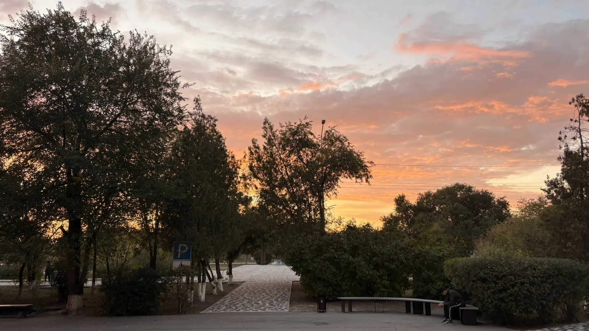 Городские закаты как отдельный вид искусства 🌆
