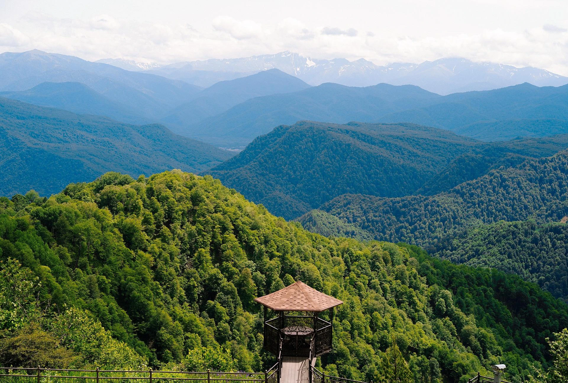 🏔 ПОГРУЖЕНИЕ В ГОРНУЮ АДЫГЕЮ: ДАХОВСКАЯ ПАНОРАМА, ПАРЯЩАЯ БЕСЕДКА, КРЕПОСТЬ МЕОТ И СПА...