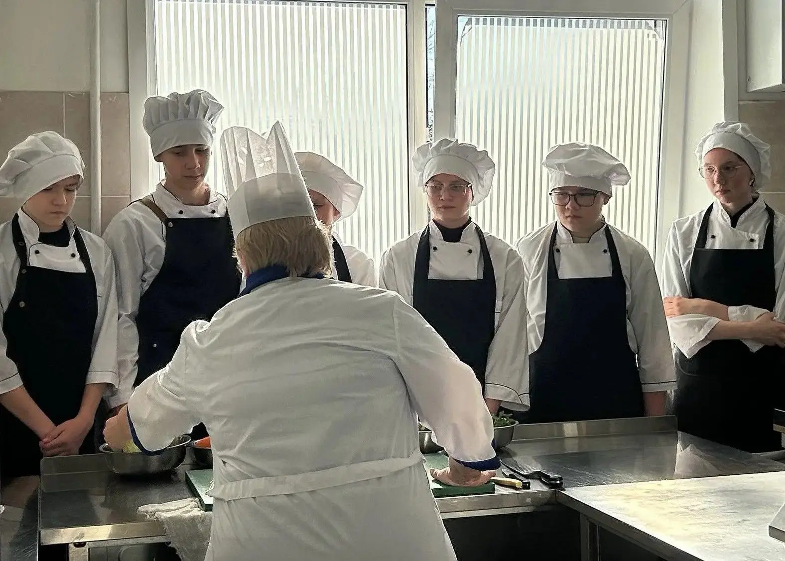 🧑‍🍳 «Повар»: Уфимский колледж индустрии питания и сервиса провел профессиональную пробу