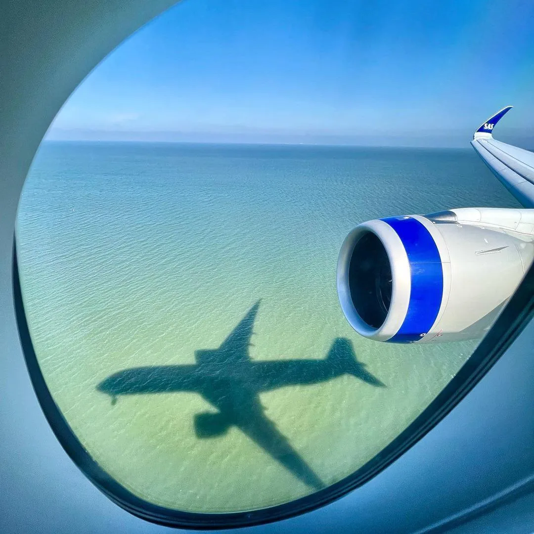 Airbus 350 "Scandinavian Airlines" выполняет посадку в аэропорту г. Сан-Франциско. ✈🇺🇸