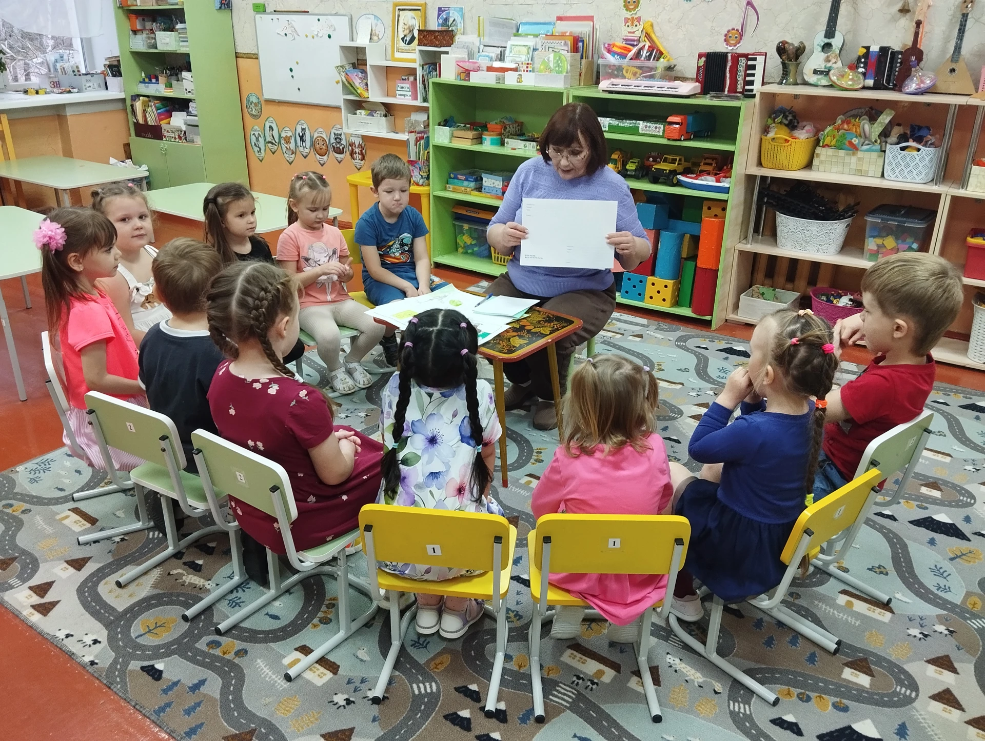 В рамках районного проекта «Письма дружбы: Тропинки безопасности» в детском саду «Берёз...