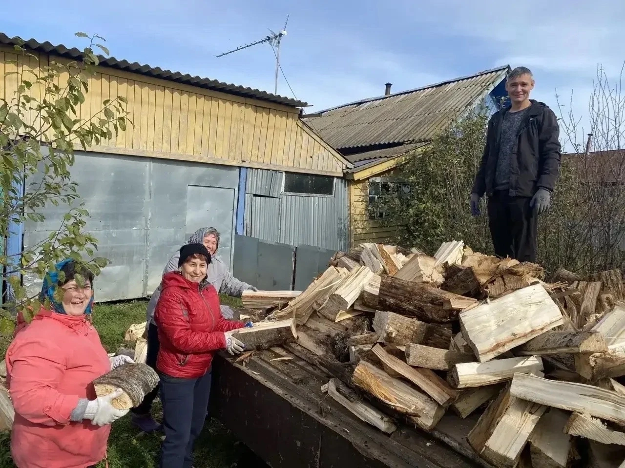 Уже не за горами холодные морозные дни, осень набирает обороты, а скоро на смену ей при...