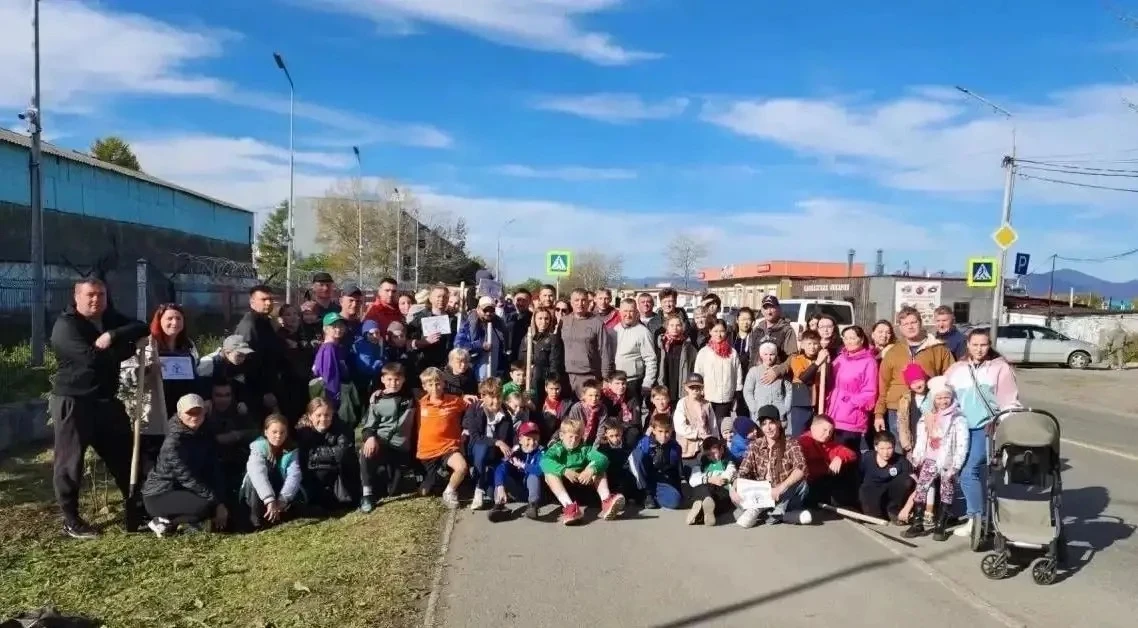 В Елизово стало на 35 рябин больше