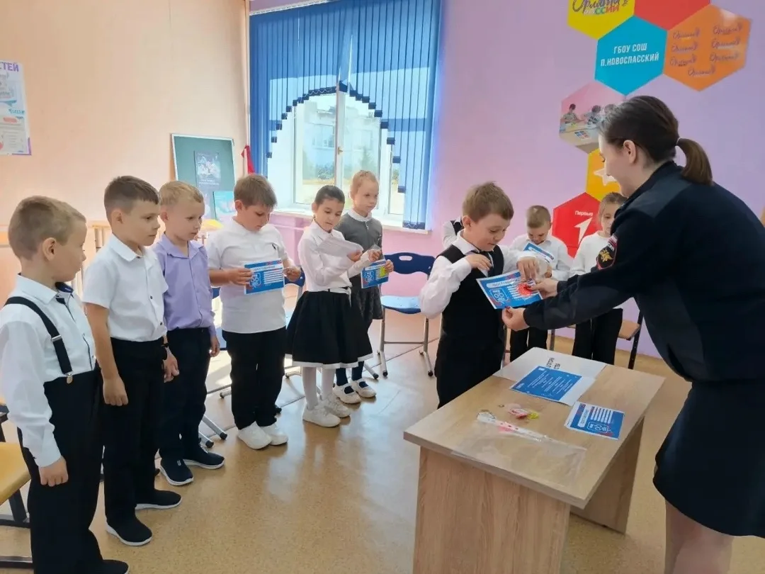 В Самарской области гоставтоинспекторы напомнили школьникам Правила дорожного движения