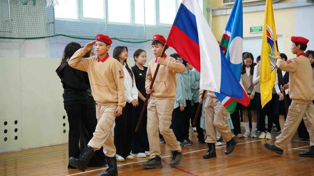 14 октября — День государственного флага Республики Саха (Якутия)!