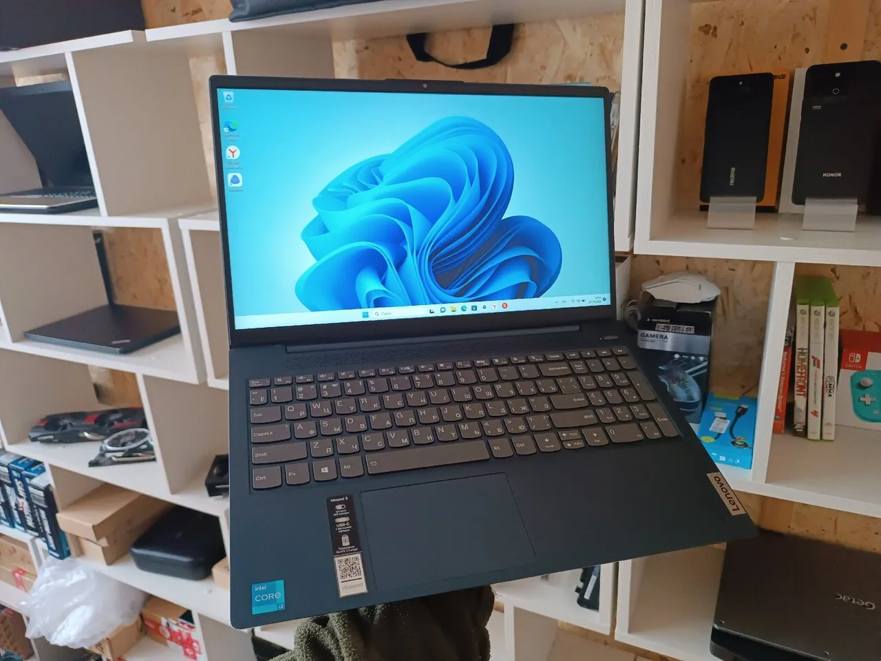 Продам ноутбук Lenovo IdeaPad 5, б/у, 15,6″ Full HD, Шахтёрск, 23 000 руб.