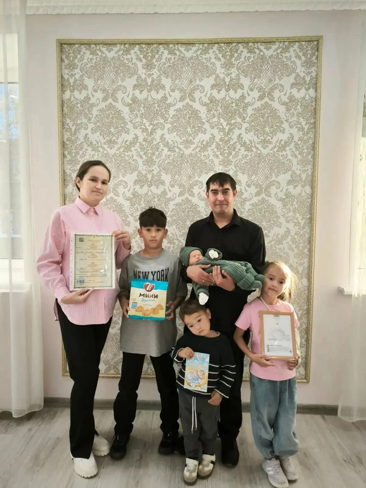 💥Хотим познакомить вас еще с одной многодетной семьей Гафурийского района. В большой д...