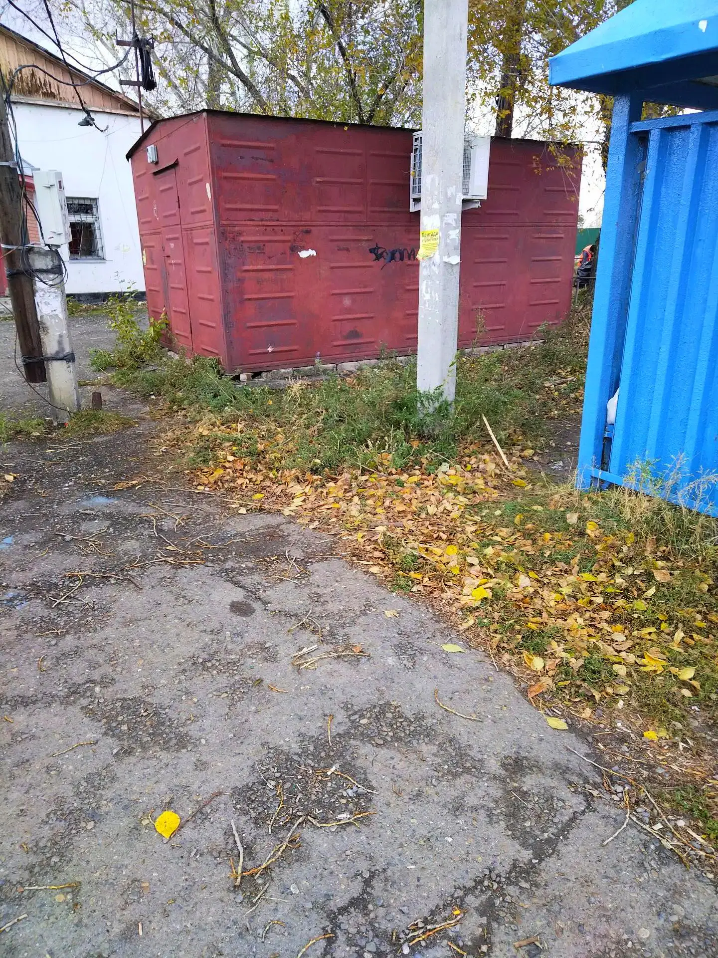 💪В Бельмесево навели порядок на конечной остановке автобуса