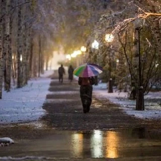 Спокойный вечер, знакомые улицы и огни вокруг💞☀️