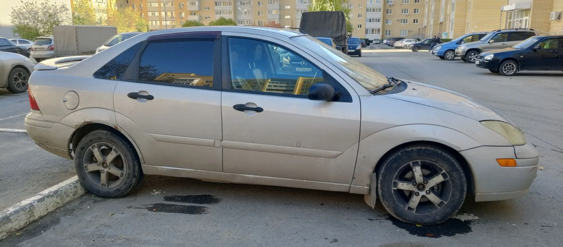 Продам форд фокус. С документами порядок. Нужен ремонт. 70 тыс. Звонить: 89091880207