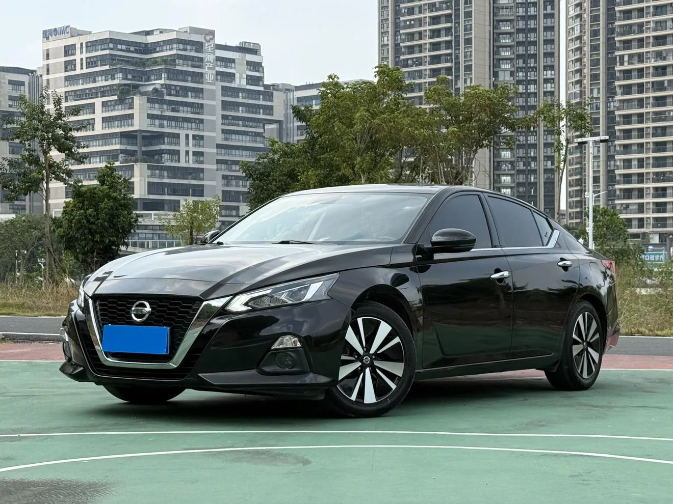 🚗 Nissan 2021