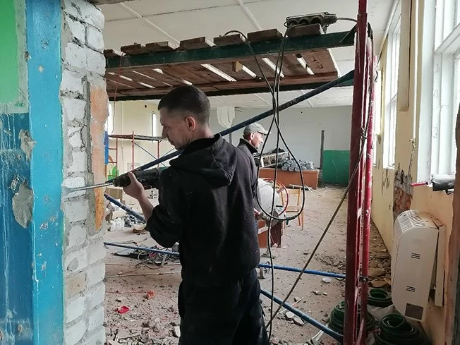 🛠 В селе Старое Роговое в рамках реализации нацпроекта «Семья» начался капитальный рем...