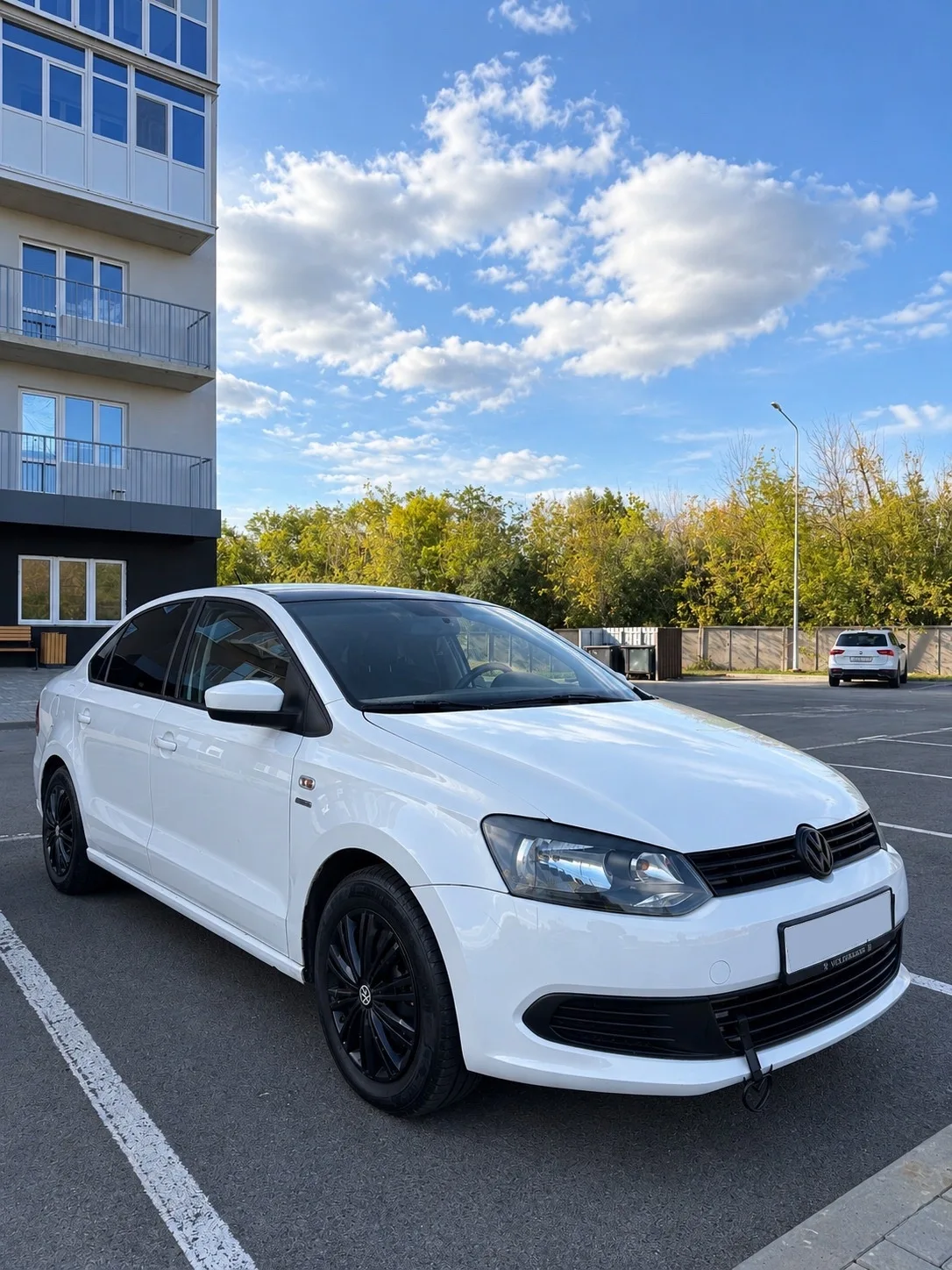 Продаю Volkswagen Polo 1.6 МТ, 2013 года.