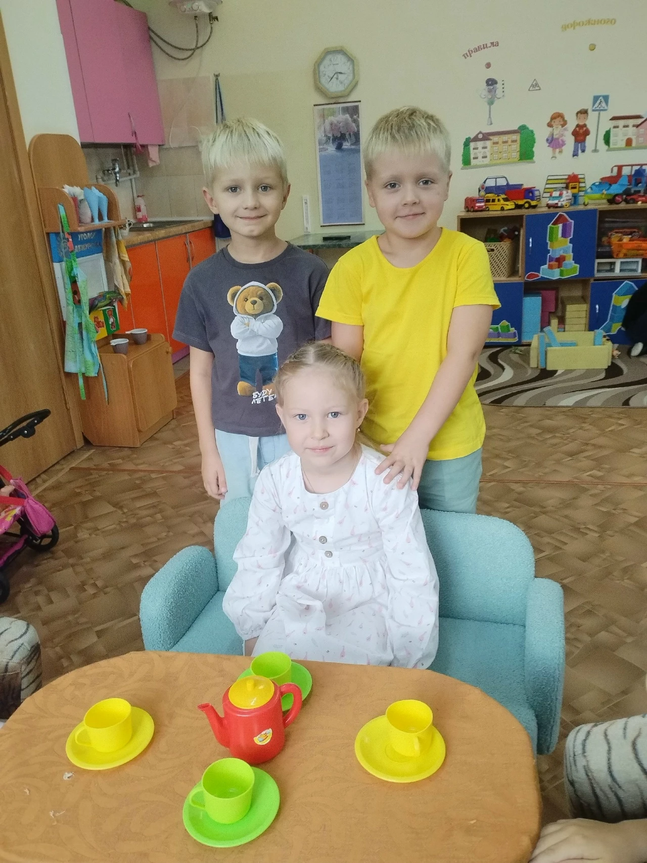 В рамках «Марафона добрых дел» родители воспитанников группы «Колокольчики» (Свердлова,...