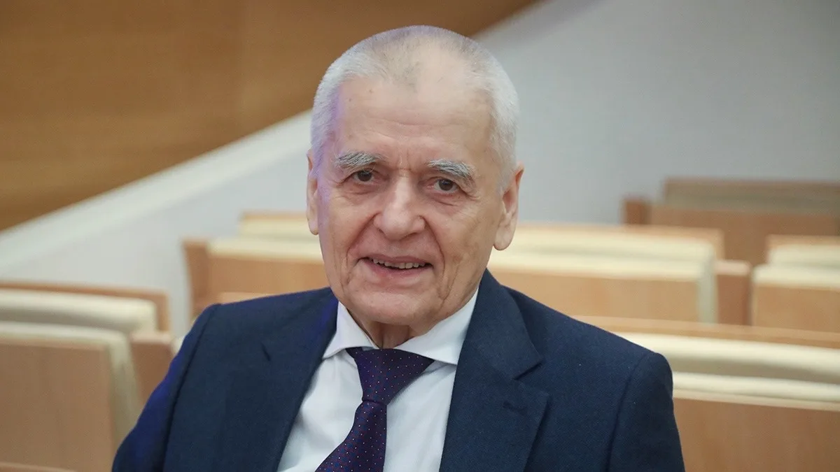 Россиянки могут рожать до 60 лет, а мужчины способны стать отцами до 90 лет — академик ...