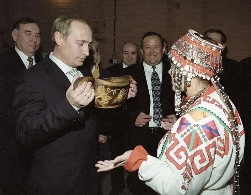 🍺 ПУТИН, ЧУВАШСКОЕ ПИВО И 1999 ГОД! А вы помните первый визит Владимира Путина в Чувашию?