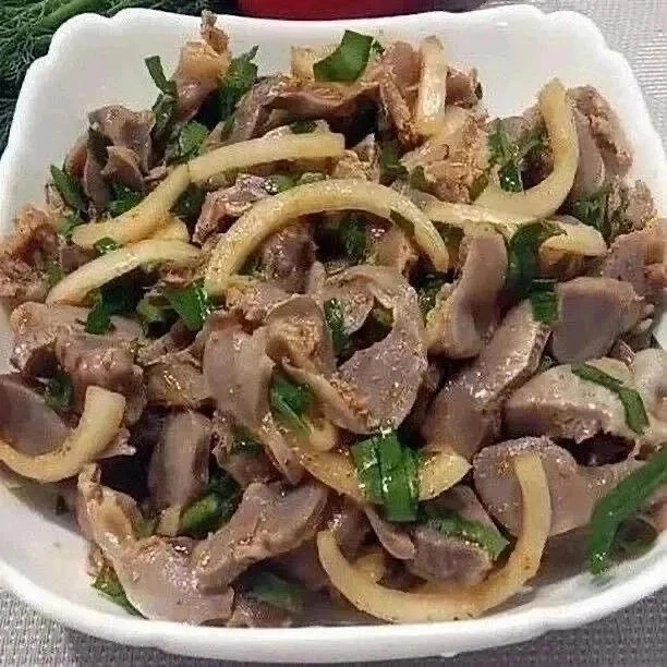 Пикантная закуска из куриных желудочков