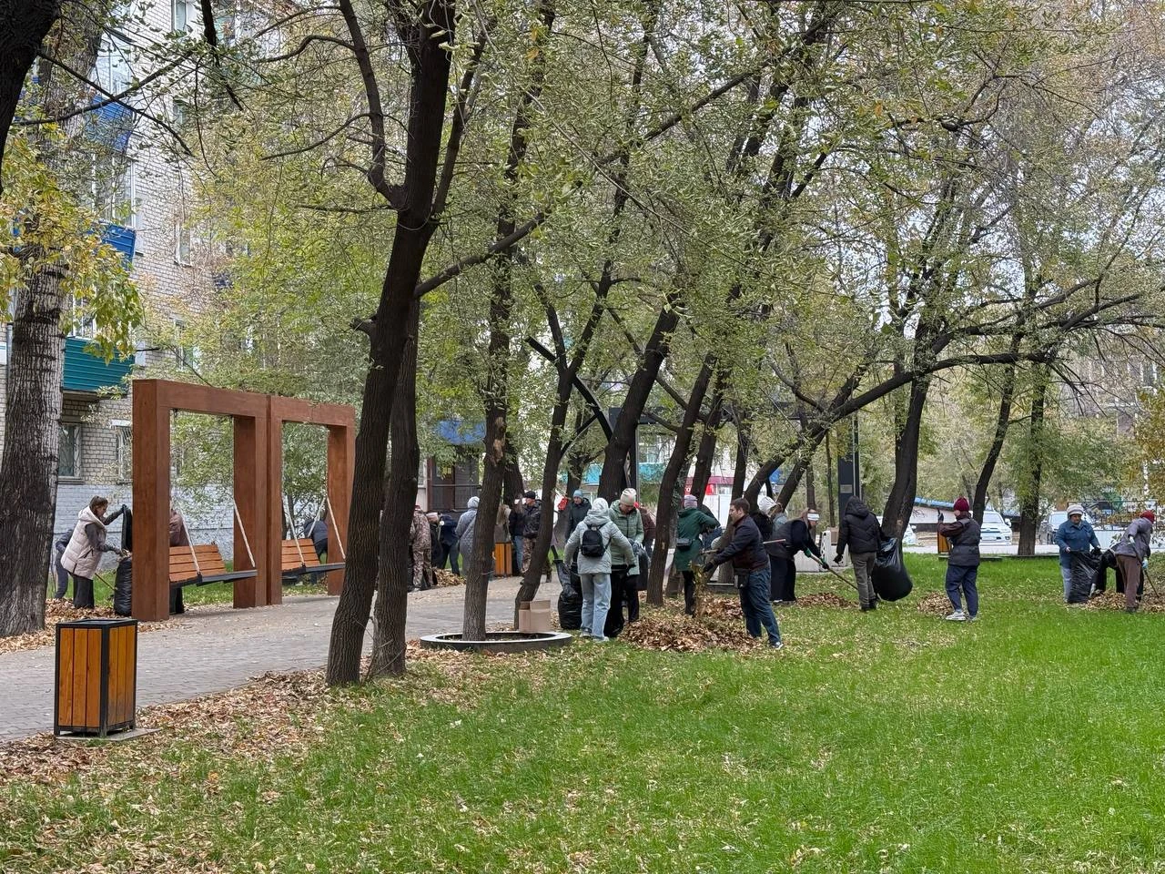 ⚡В БЕЛОГОРСКЕ ИДЁТ ОБЩЕГОРОДСКОЙ СУББОТНИК.