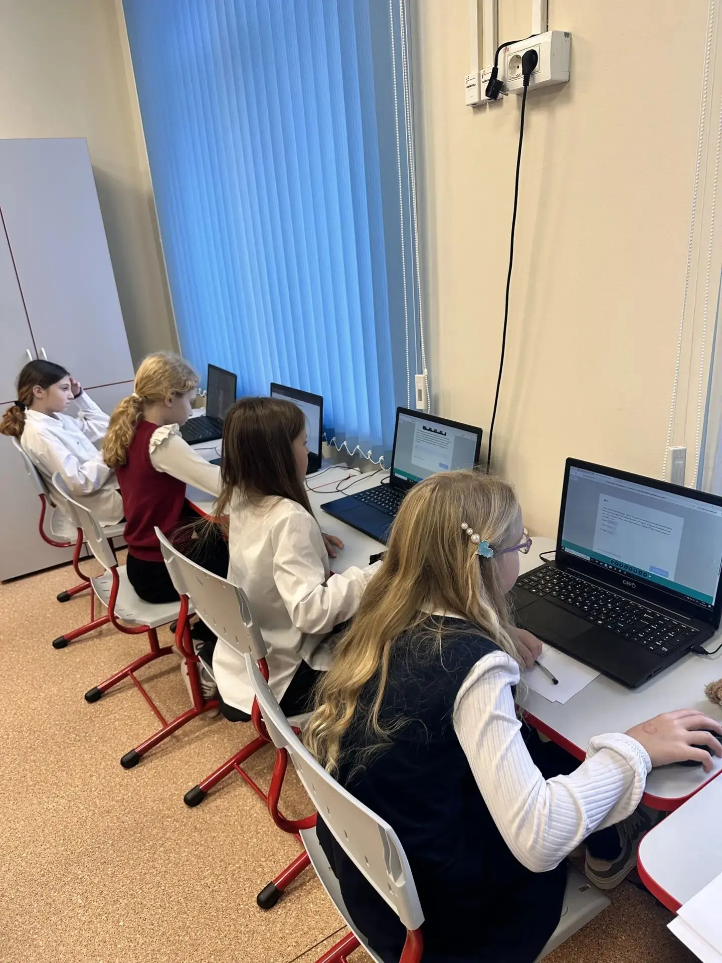 💫Наша школа продолжает участвлвать во Всероссийской олимпиаде школьников 🧑‍🏫📚