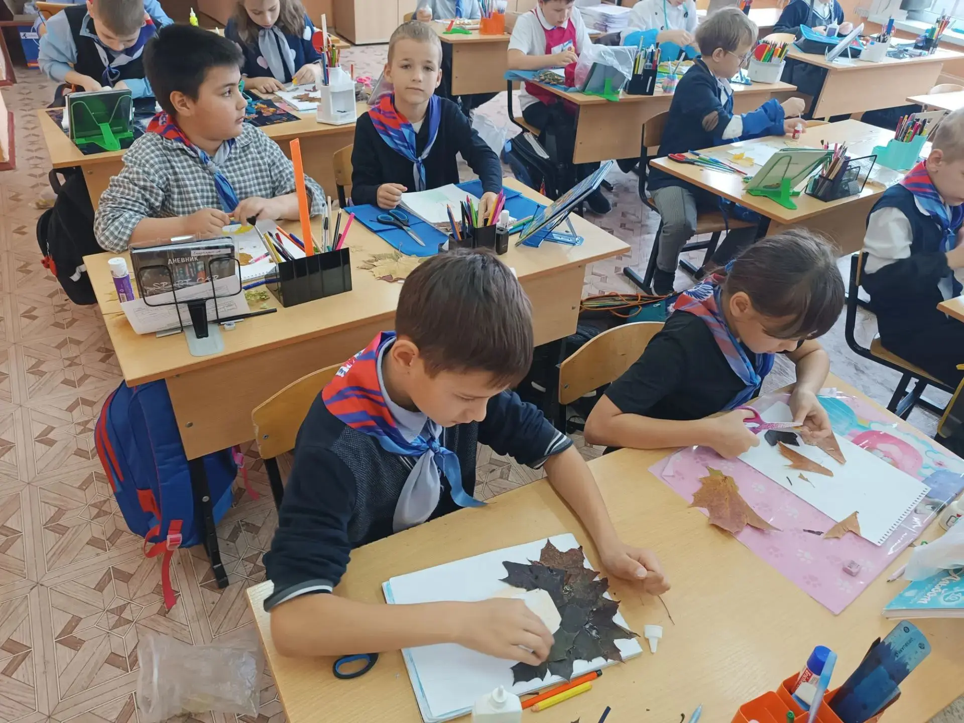 Как можно с пользой творчески использовать опавшие листья?