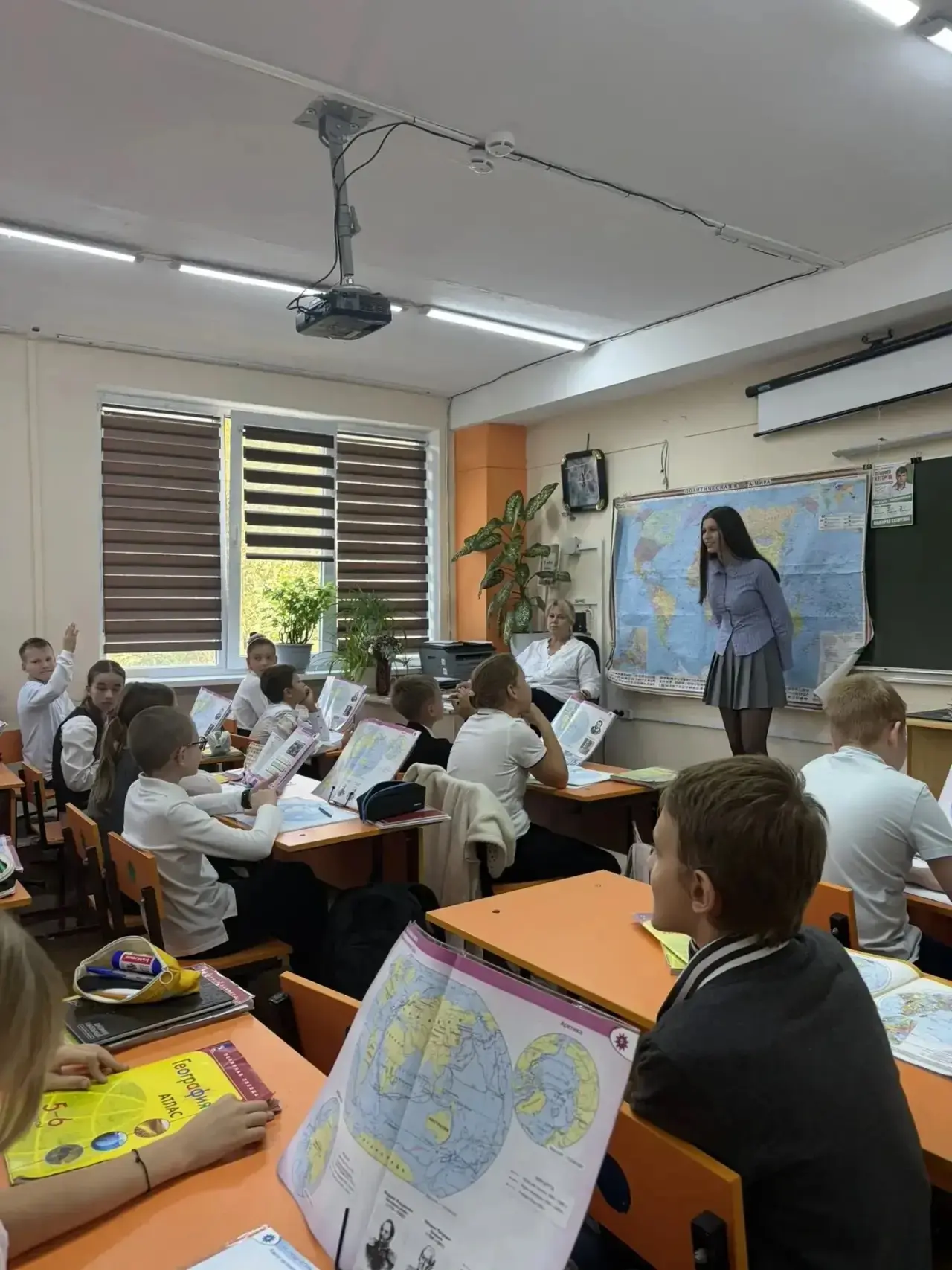 В МБОУ СОШ № 7 им. Л.И. Севрюкова начался активный этап школьного самоуправления. Канди...