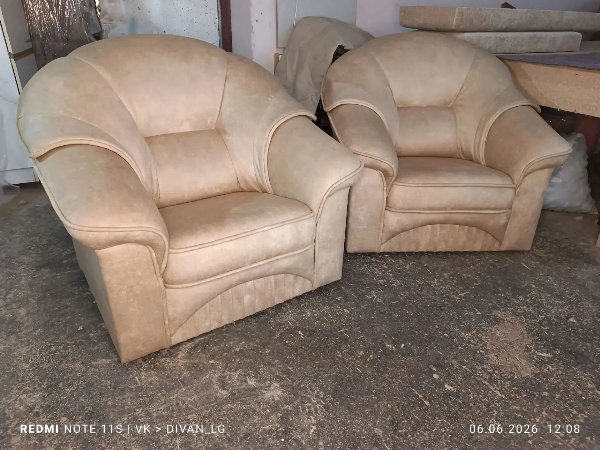 Продам набор мебели: Диван + 2 кресла