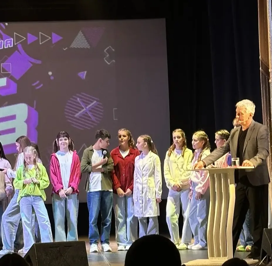 🤩Школьная лига КВН в Берёзовском открыла новый сезон🎉