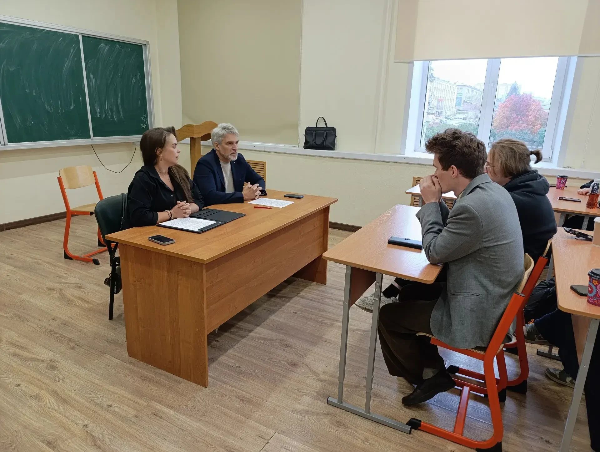 Студенты НГТИ обсудили с экспертами будущее Сибири