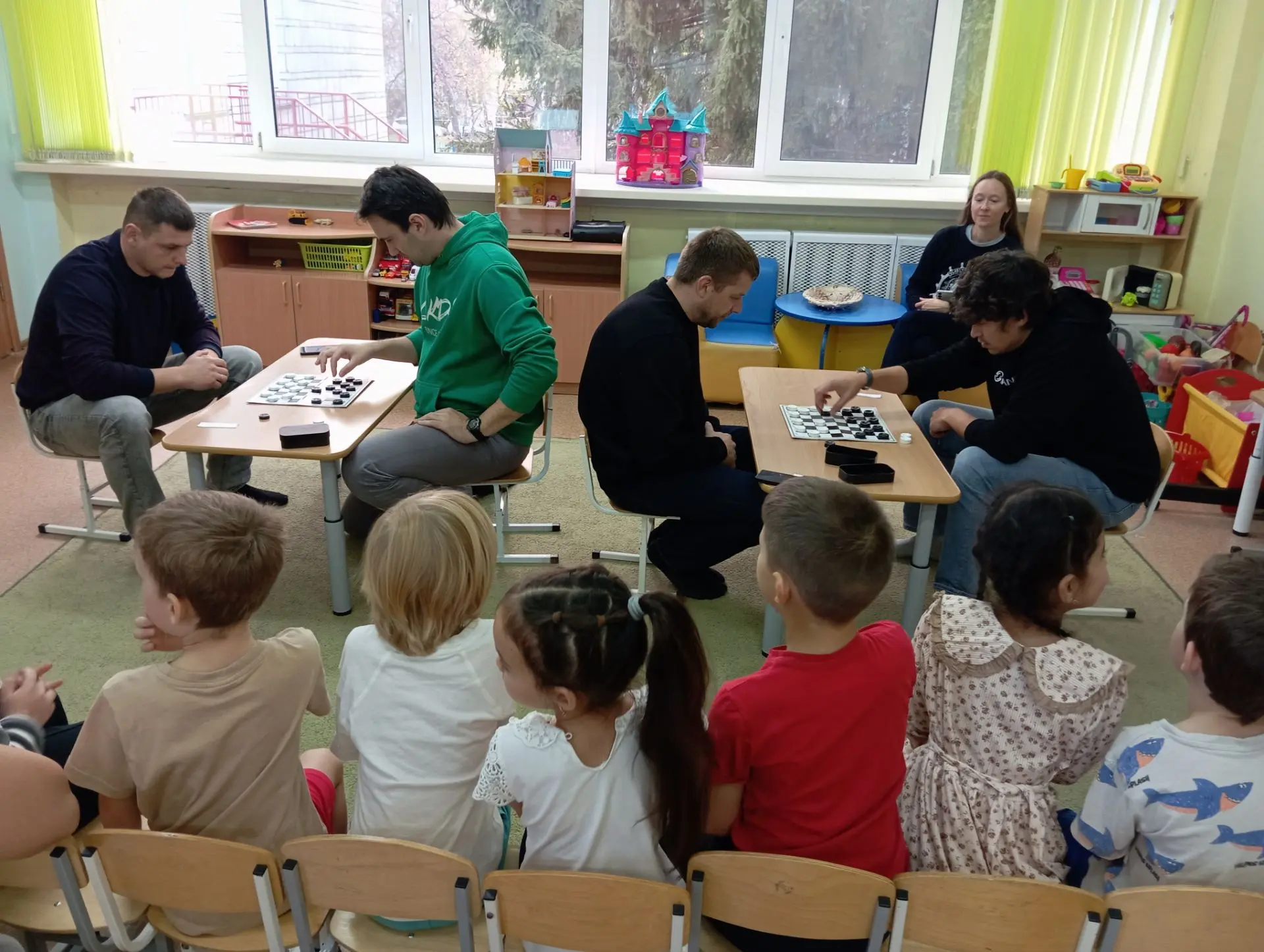 🎉 Поздравляем всех пап с Днём отца! 🎉