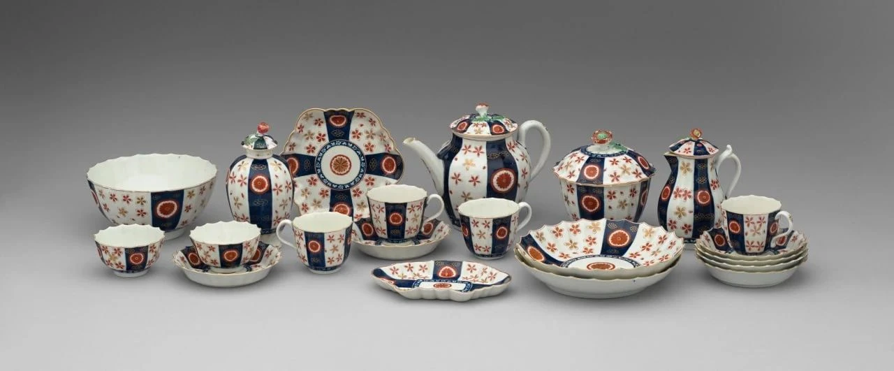 🍵 Роскошь георгианской эпохи: Сервиз Вустерской мануфактуры, ок. 1765–75 гг.
