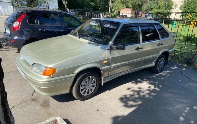 Продам 14-ку,2005 г.В хорошем для своих лет состоянии, двигатель работает отлично, коро...