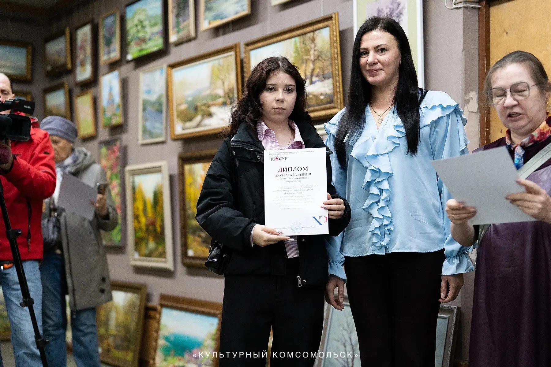 В Выставочном зале Союза художников России на прошлой неделе открылась юбилейная, пятая...