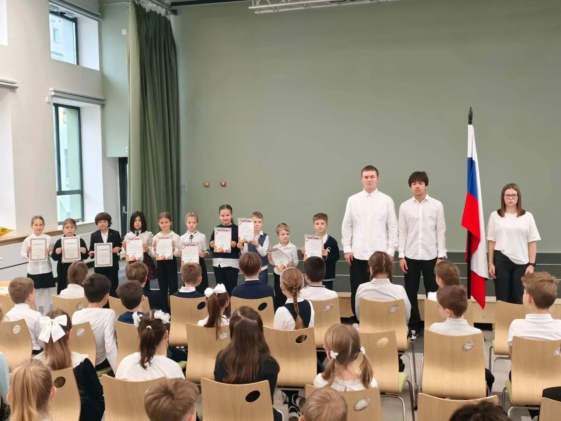 🍁 Осень — это не только дожди, но и время для творчества в нашей школе!