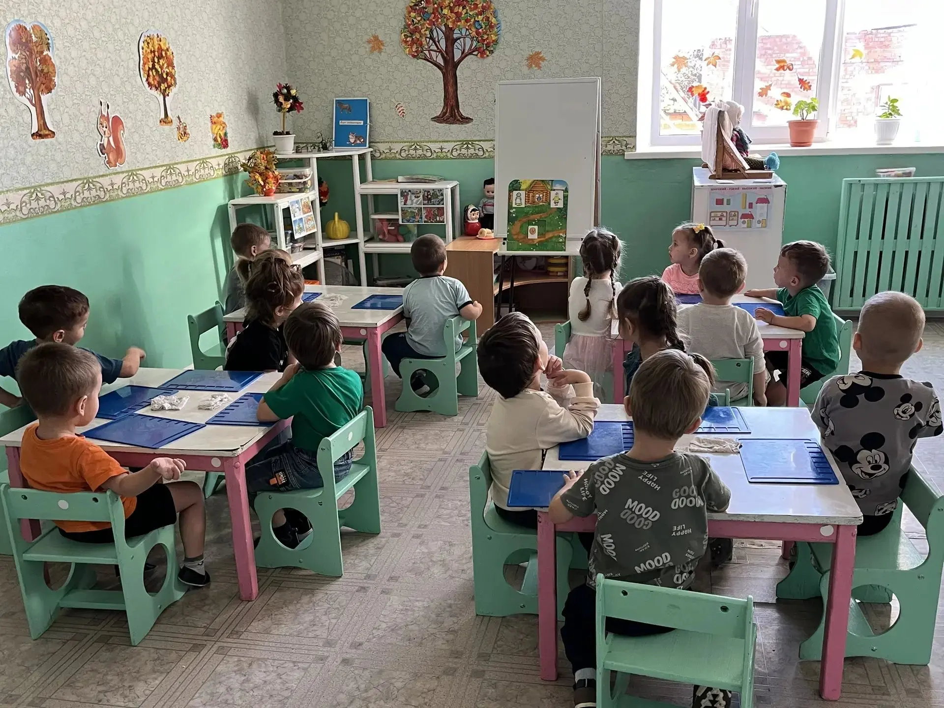 Лепка на тему «Колобок» во второй младшей группе. Задачи занятия: вспомнить с ребятами ...