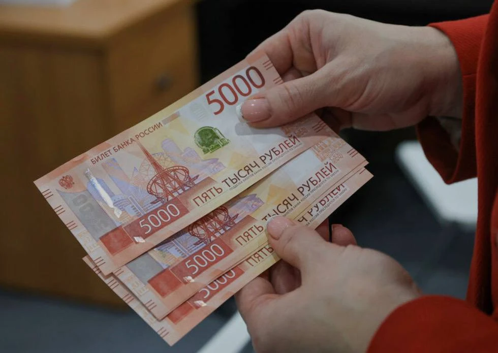 ПОВЫШЕНИЕ МИНИМАЛЬНОЙ ЗАРПЛАТЫ | МРОТ В РОССИИ МОЖЕТ ДОСТИЧЬ 29 ТЫСЯЧ РУБЛЕЙ В 2027 ГОДУ