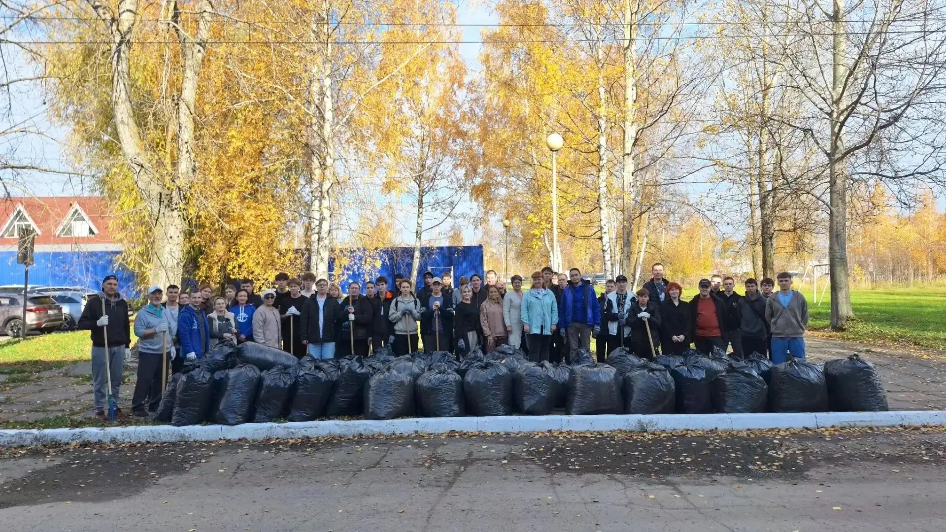 🍂 В Чебоксарах продолжается череда субботников
