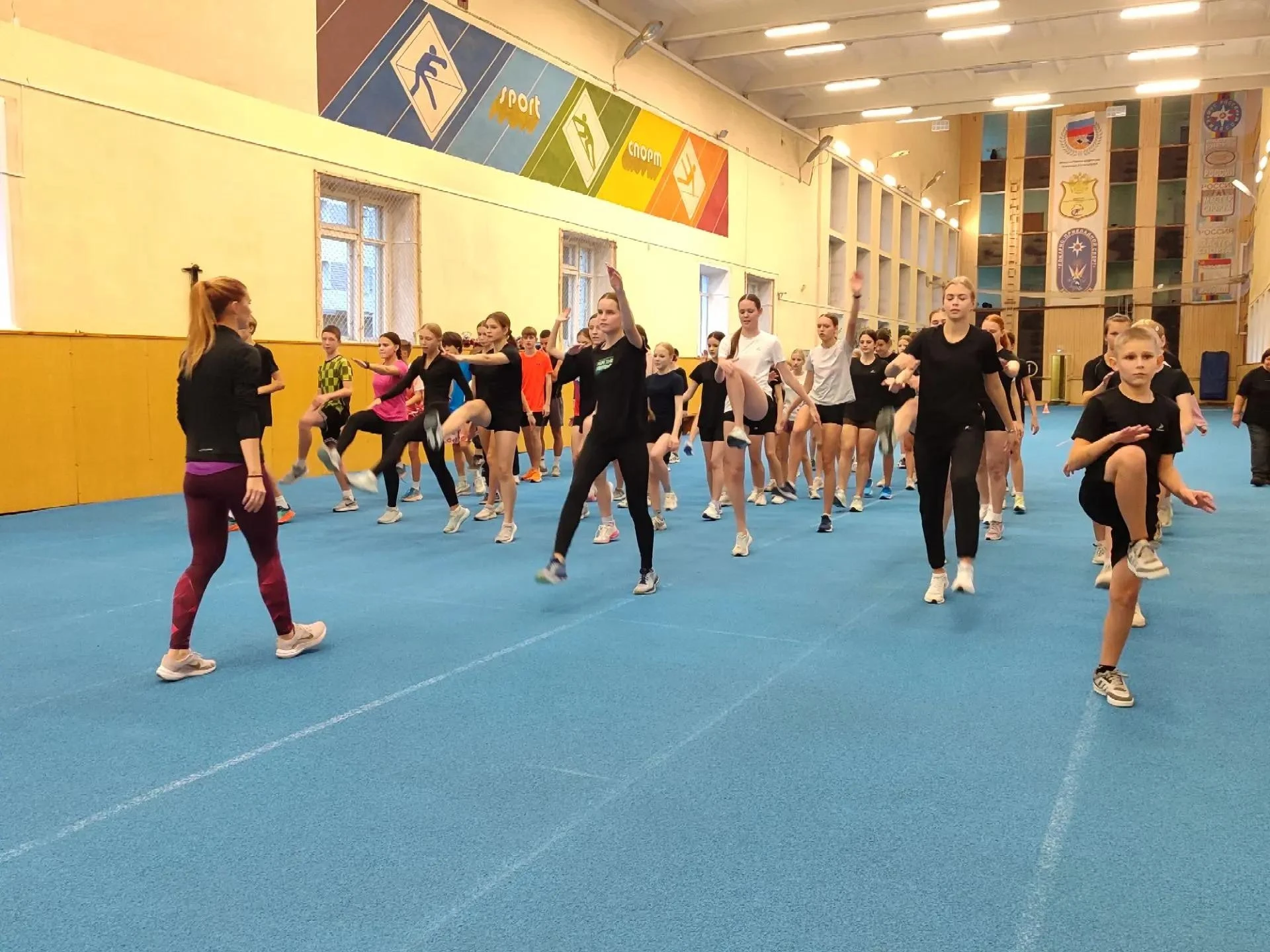В доме спорта «Факел» прошёл мастер-класс мастера спорта международного класса по лёгко...