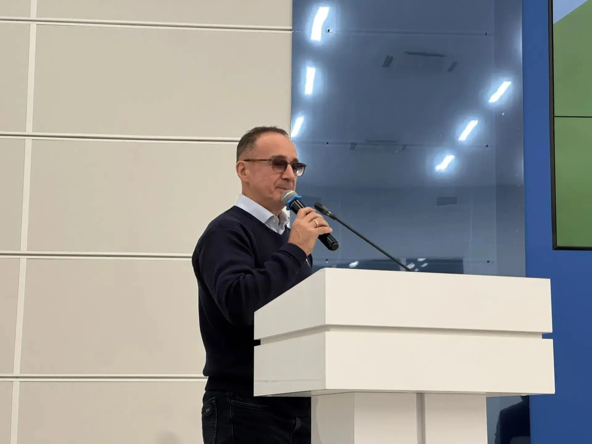 Валерий Гарипов, генеральный директор ООО "Звезда Арктики" управляющей организации ООО ...