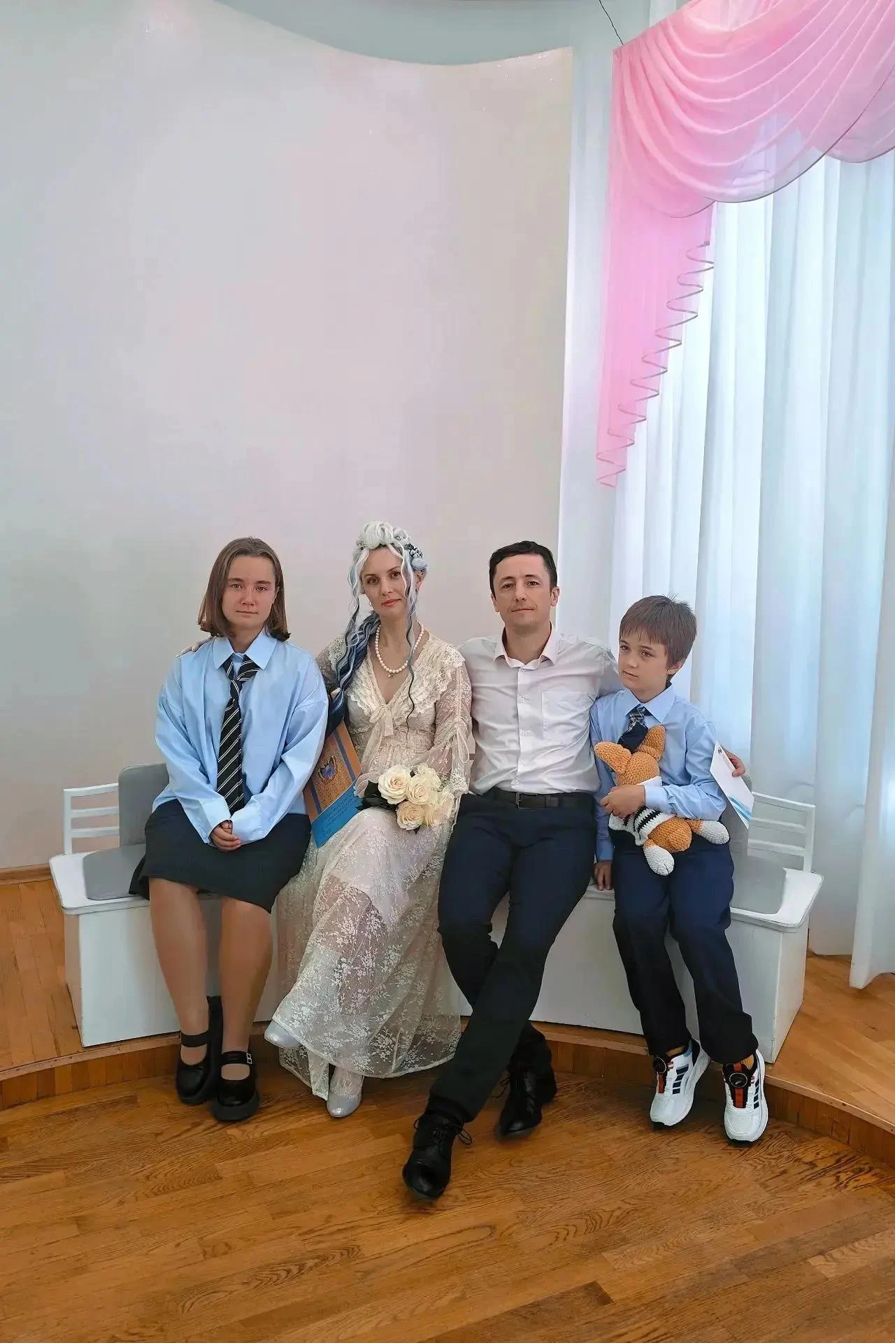 «Хрустальная свадьба: 15 лет вместе».